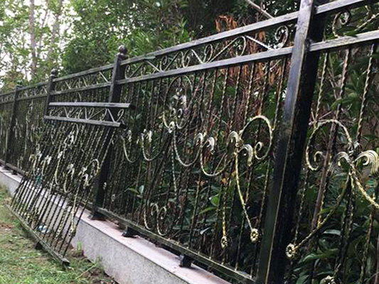 自贡铁艺围墙栏杆价格